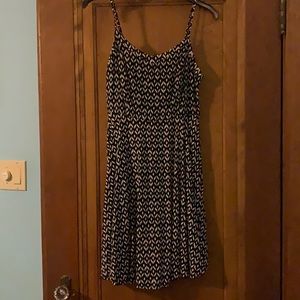 Old Navy M black and white short dress